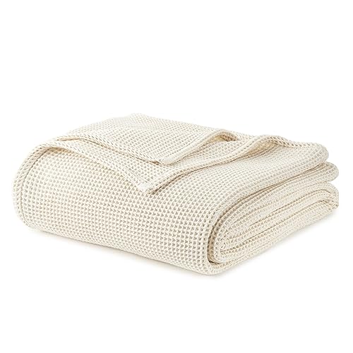 Whisper Organics Organic Cotton Waffle Knit Blanket – product photo