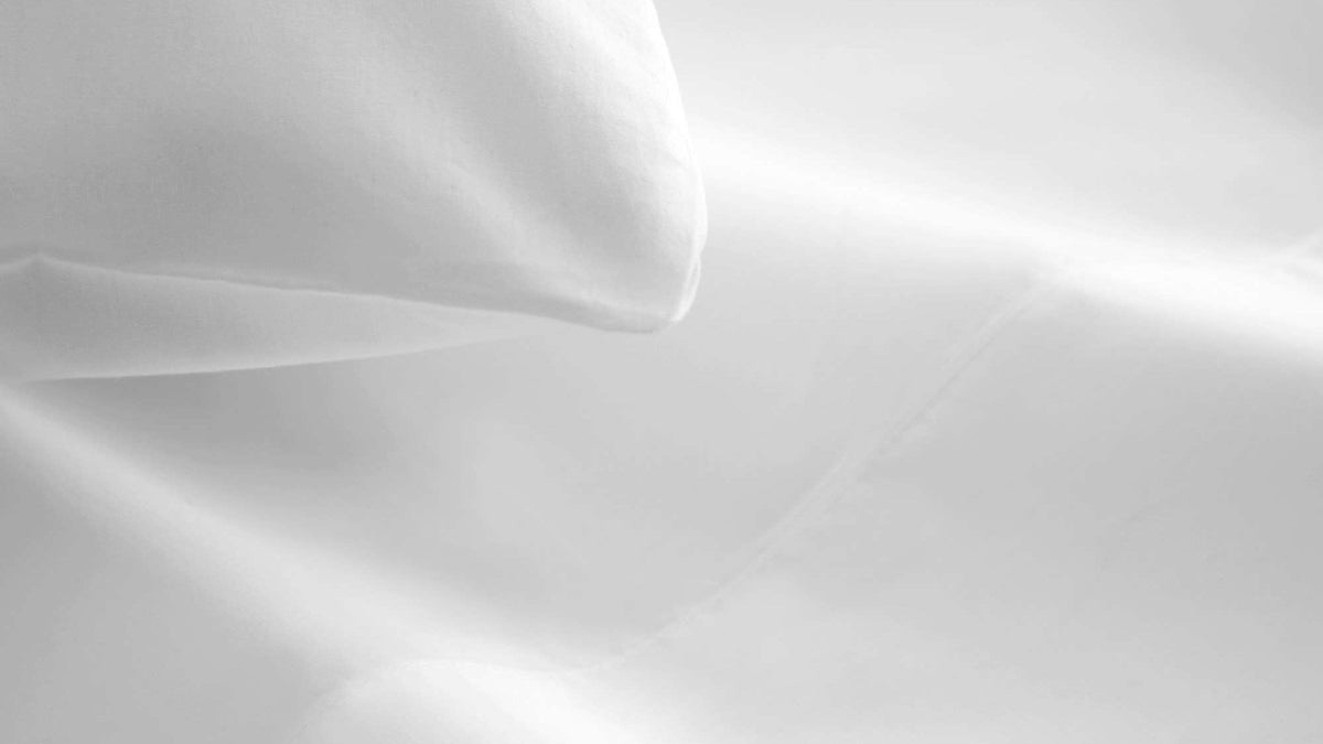 Whisper Organics 270 TC Organic Percale Sheet Set – product photo
