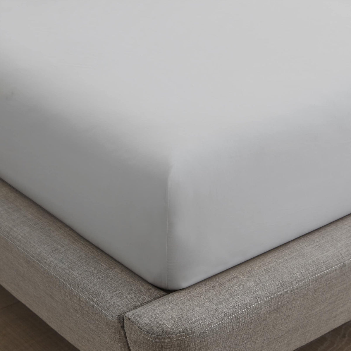 Whisper Organics 270 TC Organic Percale Sheet Set – product photo