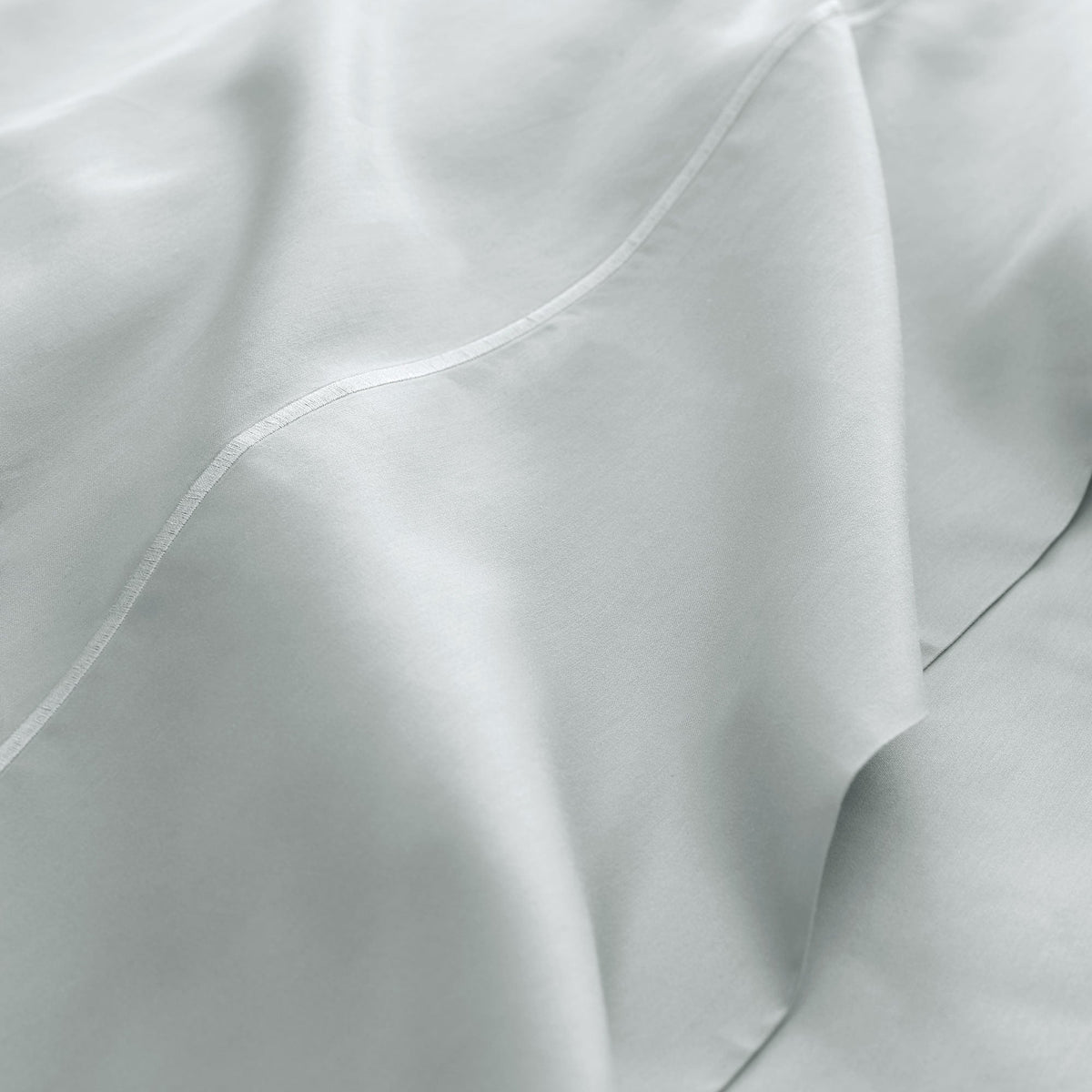 Whisper Organics 300 TC Organic Sateen Flat Sheet, Shore – fabric close-up