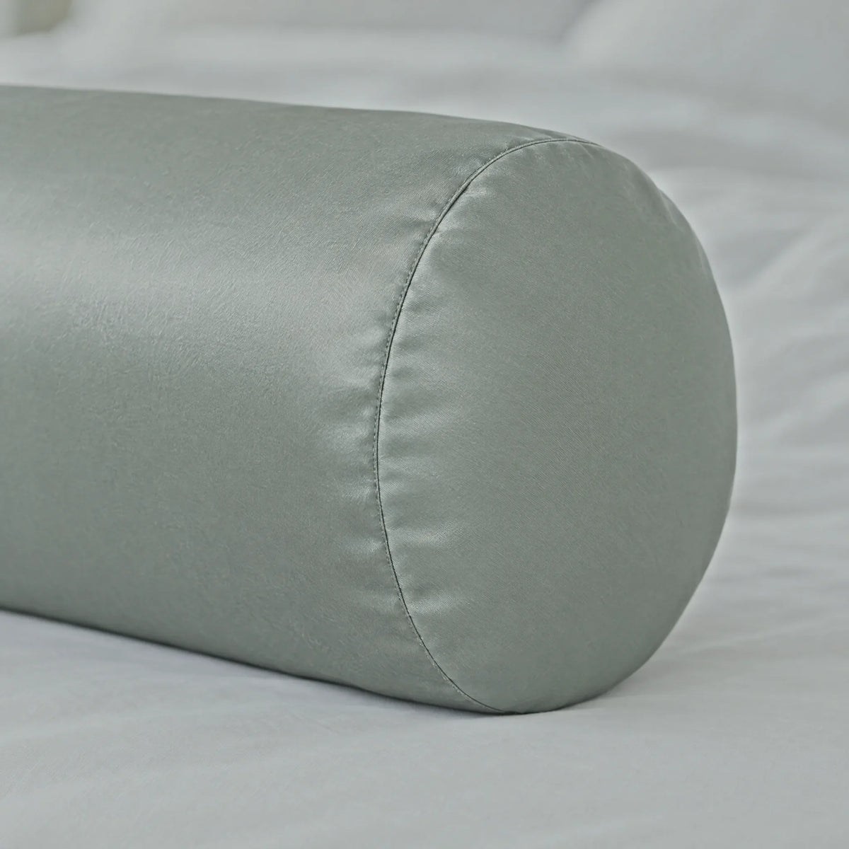 Bamboo is Better Cooling Bamboo Travel Pillowcase, Silver – seam close-up